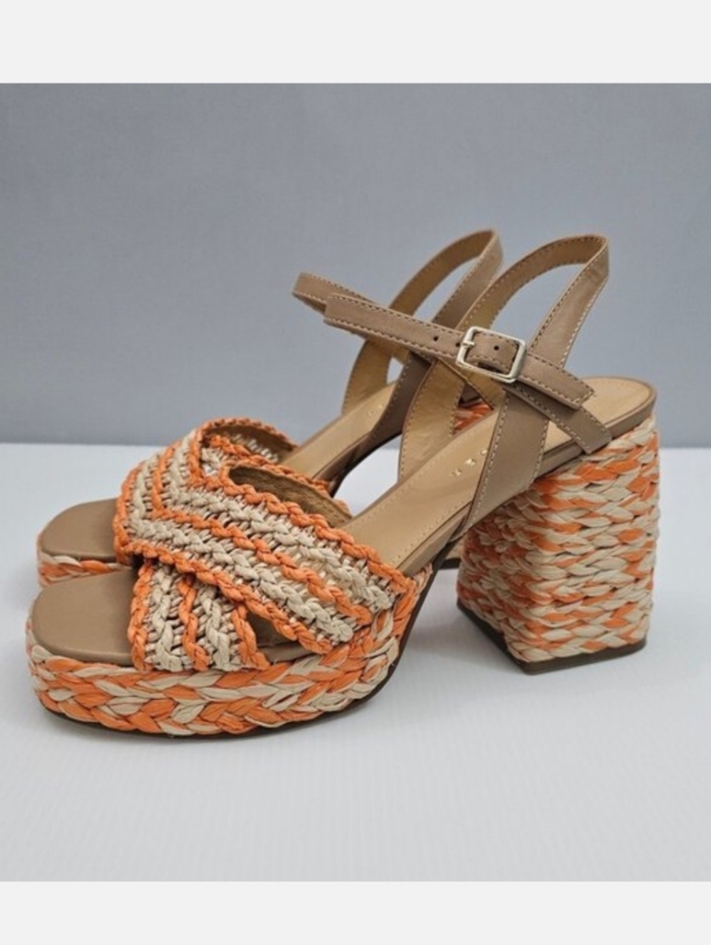 Marc Fisher LTD Juliey Block Heel Sandal Women 9.5 Orange Raffia Platform Resort